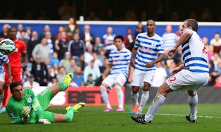 她需要在坚 她需要在坚